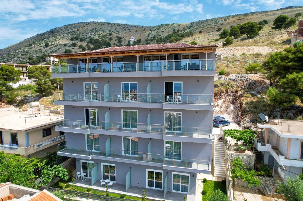 Angel Palace *
